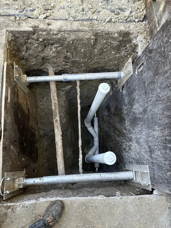 Experienced plumber completing Drain Cleaning work in Coral Hills